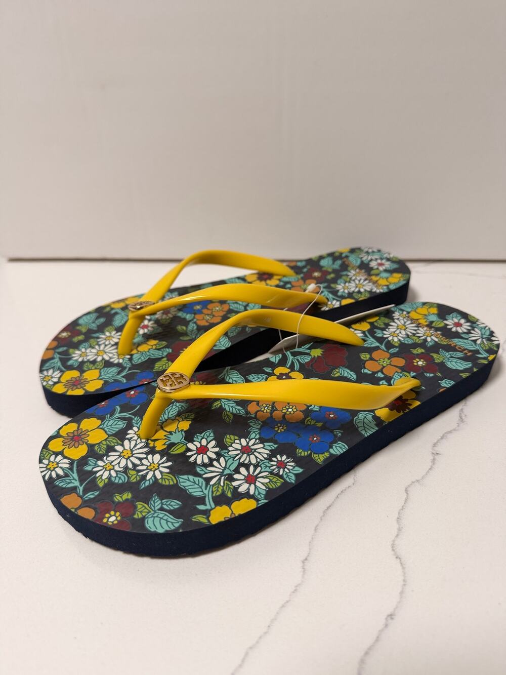 Tory Burch Thin Flip Flop Floral Sandals Golden Pear Size 6 NWT